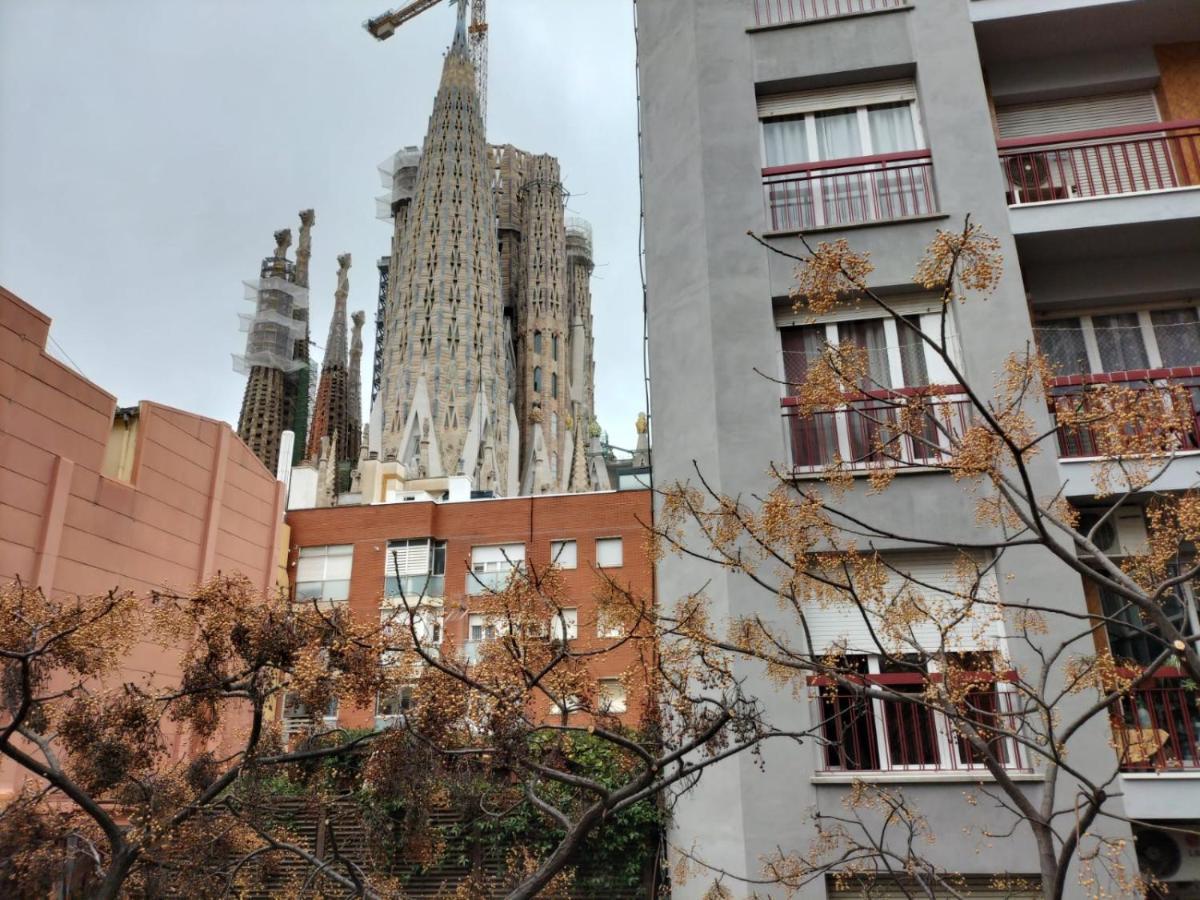 Montserrat Apartments By Gaiarooms Barcelona Exterior photo
